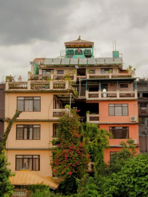 Отель Hotel Metropolitan Kantipur  Катманду